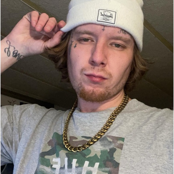 Meet your Posher, Daniel - Picture 1 of 1